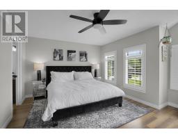 22 JACKLIN COURT - 19