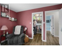 22 JACKLIN COURT - 26