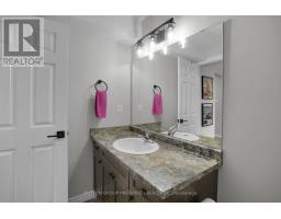 22 JACKLIN COURT - 34