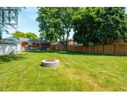 133 SANDERS STREET E - 32