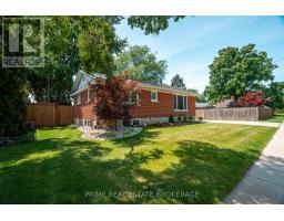 133 SANDERS STREET E - 4