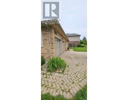3914 STACEY CRESCENT - 6