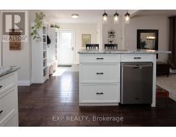 52686 CHALET LINE - 11