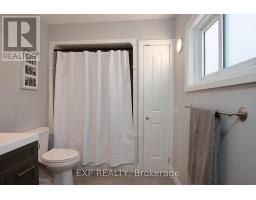 52686 CHALET LINE - 20