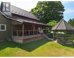 52686 CHALET LINE - 33