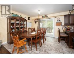 22 OAK STREET - 15