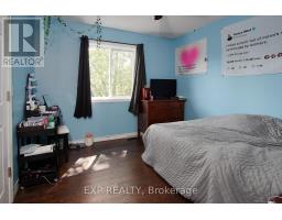 22 OAK STREET - 24