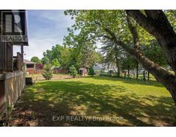 22 OAK STREET - 35
