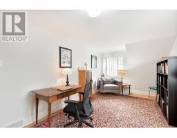 1049 FRASER AVENUE - 31