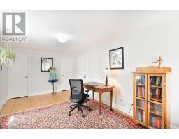 1049 FRASER AVENUE - 32