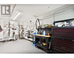 1049 FRASER AVENUE - 39