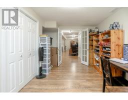 607 HIGHVIEW DRIVE - 32