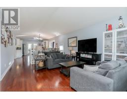 607 HIGHVIEW DRIVE - 4