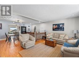 21 YORK CRESCENT - 7
