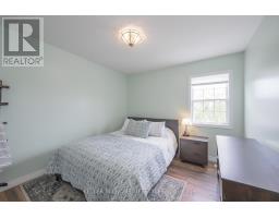 28 STONEFIELD LANE - 27