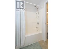 28 STONEFIELD LANE - 30