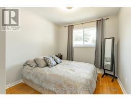 2 SURREY CRESCENT - 11