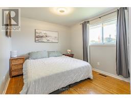 2 SURREY CRESCENT - 13