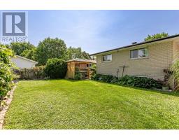 2 SURREY CRESCENT - 21
