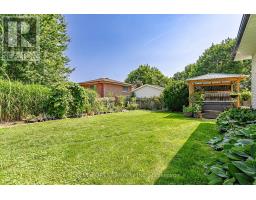 2 SURREY CRESCENT - 22