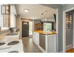 2 SURREY CRESCENT - 6