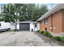 186 BYRON STREET - 3
