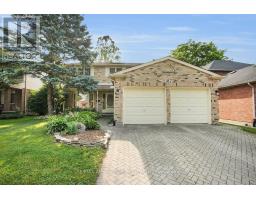 187 CHALFONT CRESCENT - 1