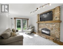 187 CHALFONT CRESCENT - 5