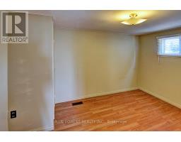 28 MARY STREET E - 10