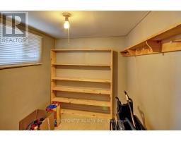 28 MARY STREET E - 18