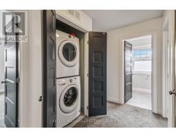 74 - 3025 SINGLETON AVENUE - 32