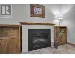 42 OLYMPIC CRESCENT - 14