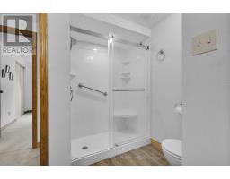 42 OLYMPIC CRESCENT - 26