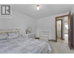 42 OLYMPIC CRESCENT - 28