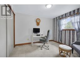 42 OLYMPIC CRESCENT - 31