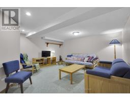 42 OLYMPIC CRESCENT - 33