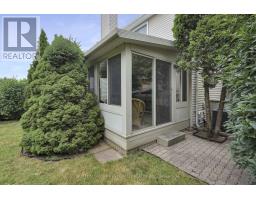 42 OLYMPIC CRESCENT - 39