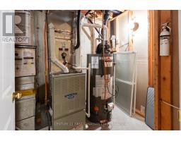 10 - 1241 BEAVERBROOK AVENUE - 26