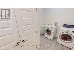 1345 DYER CRESCENT - 22