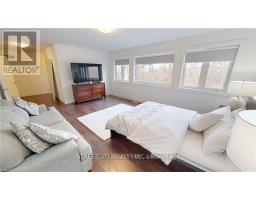 1345 DYER CRESCENT - 32
