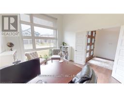1345 DYER CRESCENT - 7