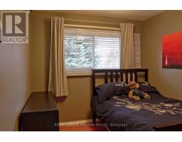 517 BEACHWOOD AVENUE - 12