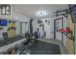 39 - 177 EDGEVALLEY ROAD - 37