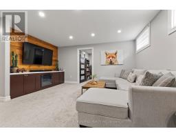 3373 PIONEER PARKWAY - 32