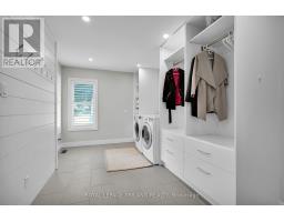 74 BISCAY ROAD - 33
