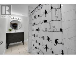 74 BISCAY ROAD - 35