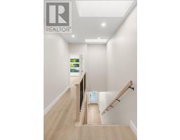 858 WILLIAM STREET - 21