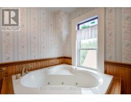 22684 THAMES ROAD - 42
