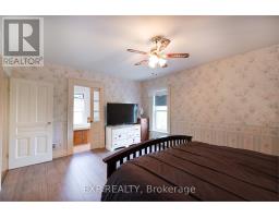 22684 THAMES ROAD - 44
