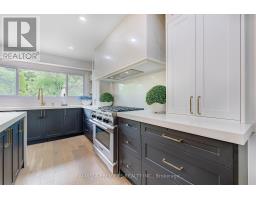 95 CHALET CRESCENT - 14